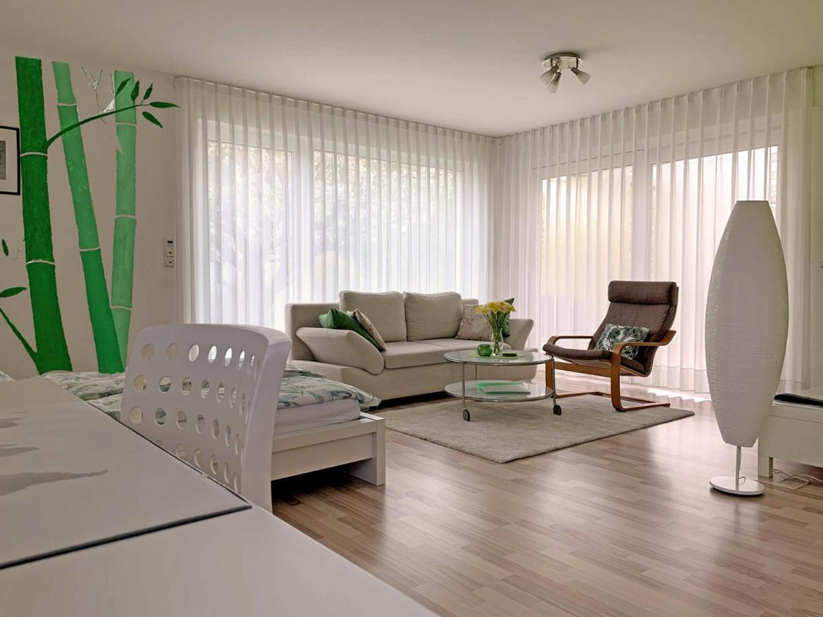 Ferienwohnung Zimmergruen Am Nordpark Monchengladbach Bagian luar foto